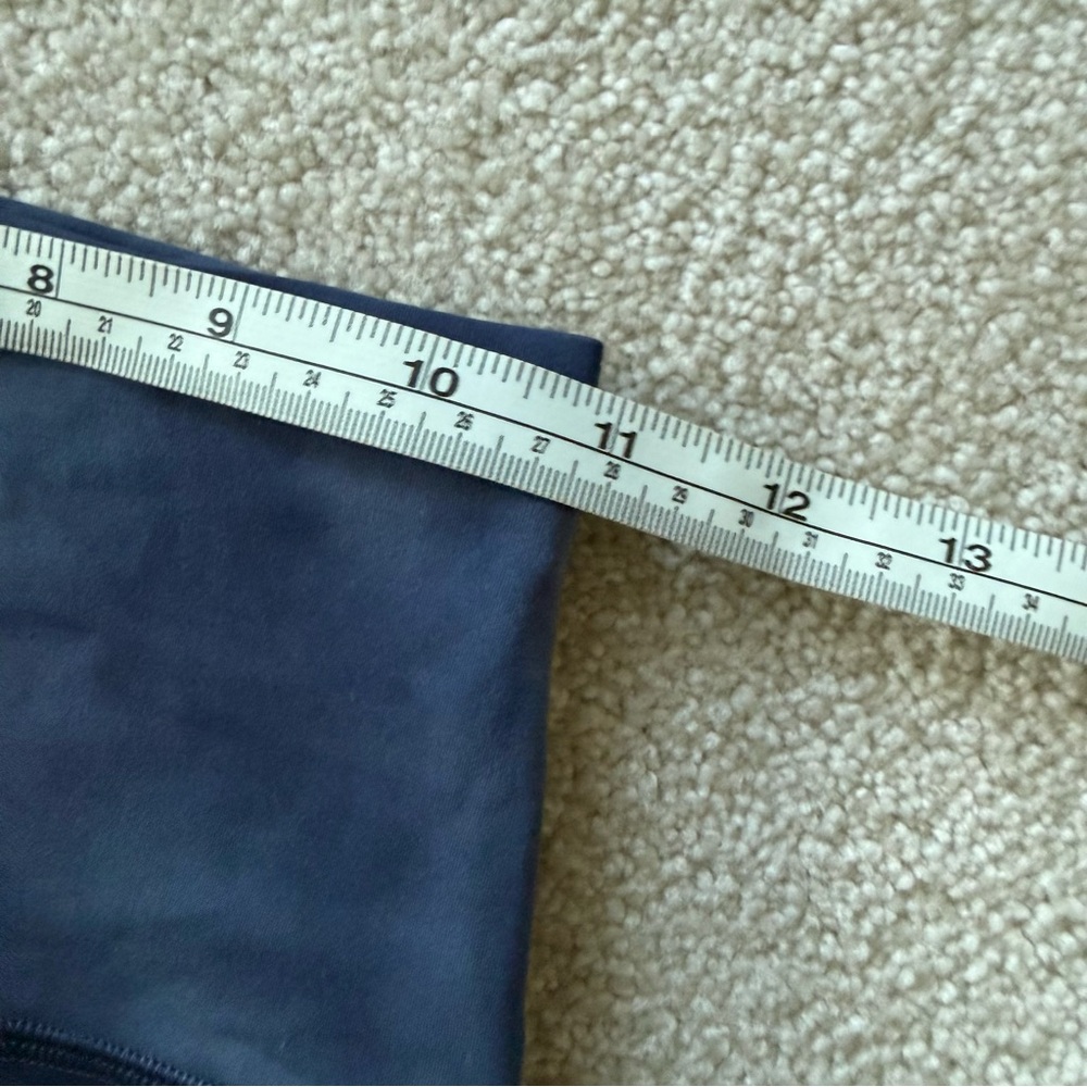 Lululemon Wunder Train High-Rise Short 6"  size 4 - Picture 6 of 7